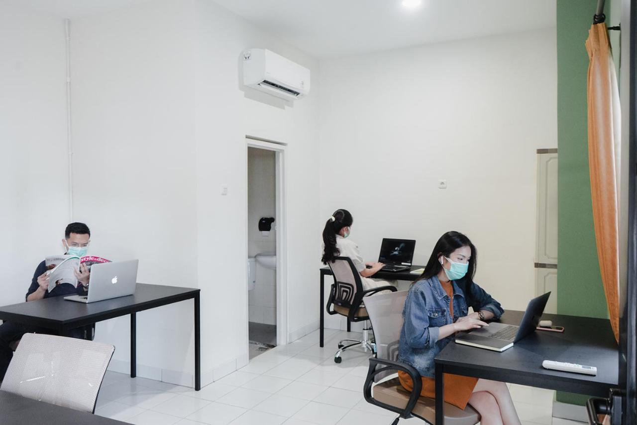 Social Hub By Twospaces Cakarta Dış mekan fotoğraf